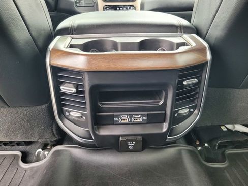 Used 2022 RAM 3500 Laramie AWD/4WD image 15