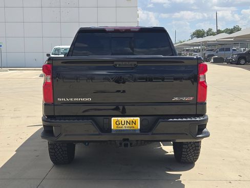 Certified 2023 Chevrolet Silverado 1500 ZR2 w/ Technology Package AWD/4WD image 4