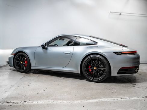 Used 2020 Porsche 911 Carrera S RWD image 2