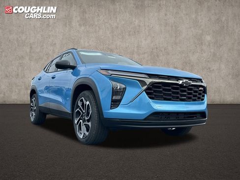 New 2026 Chevrolet Trax RS w/ Sunroof Package FWD image 1