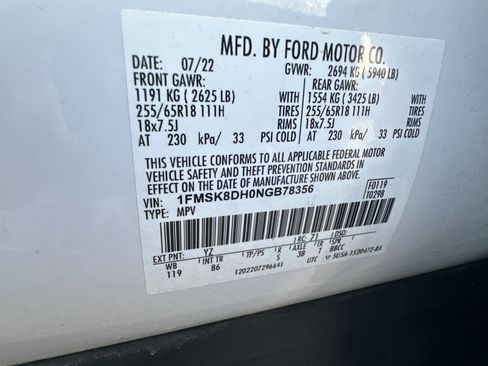 Certified 2022 Ford Explorer XLT w/ Class IV Trailer Tow Package image 30