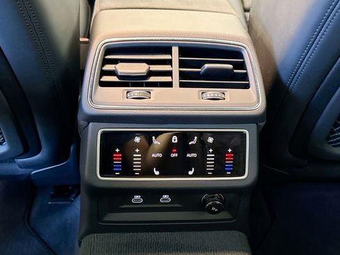 Used 2024 Audi RS 6 performance w/ Matte Carbon Package image 25