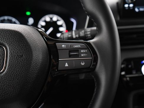 Used 2025 Honda Pilot EX-L image 28