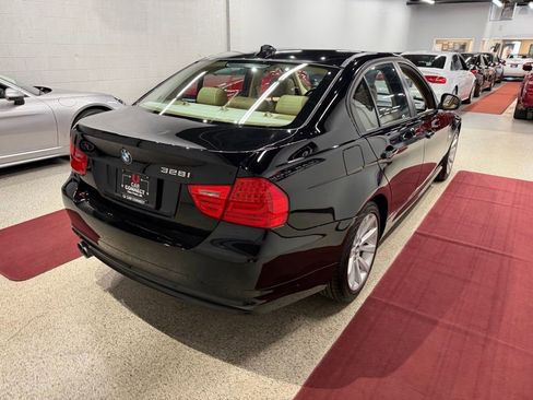 Used 2011 BMW 328i xDrive Sedan image 15