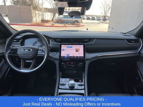 New 2024 Jeep Grand Cherokee Overland w/ Luxury Tech Group IV image 23