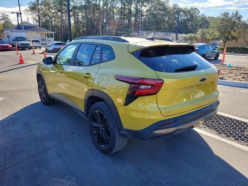 Used 2024 Chevrolet Trax ACTIV w/ Driver Confidence Package image 3