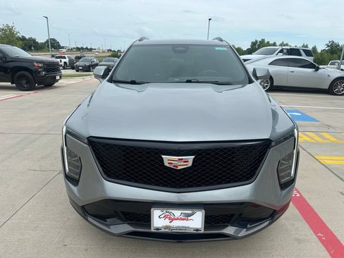 Used 2024 Cadillac XT4 Sport FWD image 8