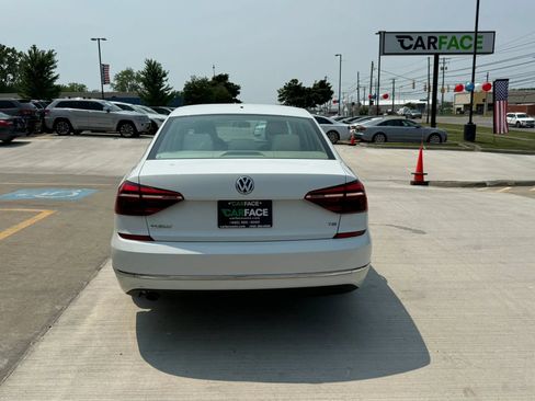 Used 2018 Volkswagen Passat 2.0T S FWD image 11