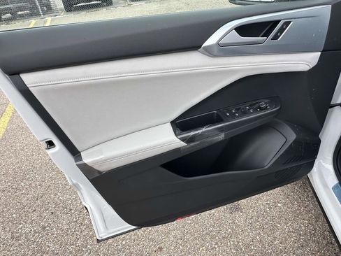New 2026 Volkswagen Taos SE AWD/4WD image 11