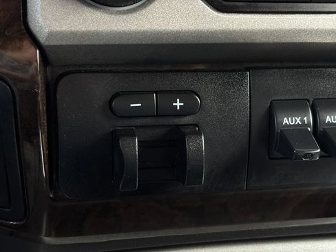 Used 2016 Ford F350 Platinum AWD/4WD image 41