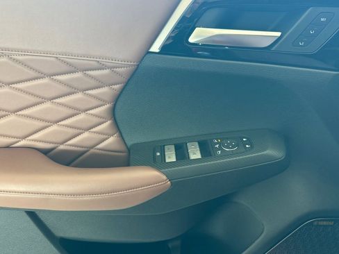 New 2025 Mitsubishi Outlander SEL image 10