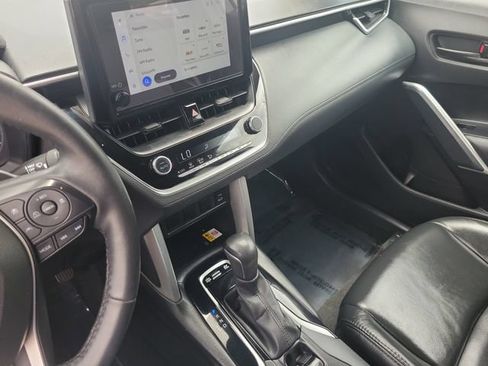 Used 2023 Toyota Corolla Cross AWD Hybrid image 22