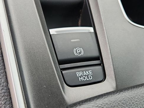 Used 2022 Honda Accord Sport image 25