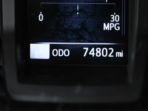 Used 2022 Toyota Tacoma SR image 24