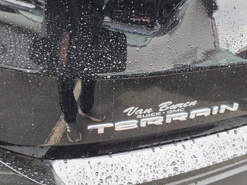 Used 2023 GMC Terrain SLE w/ Driver Convenience Package AWD/4WD image 12