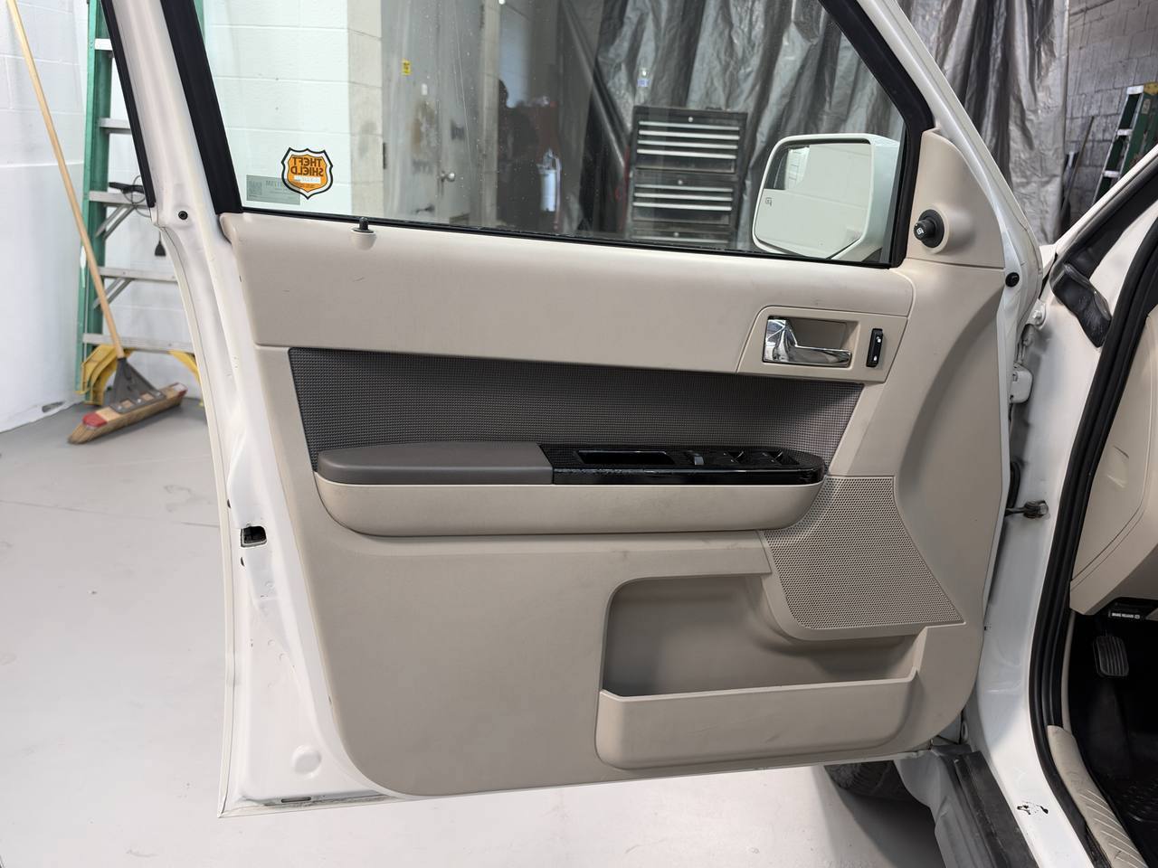 Used 2010 Ford Escape 4WD Hybrid image 18