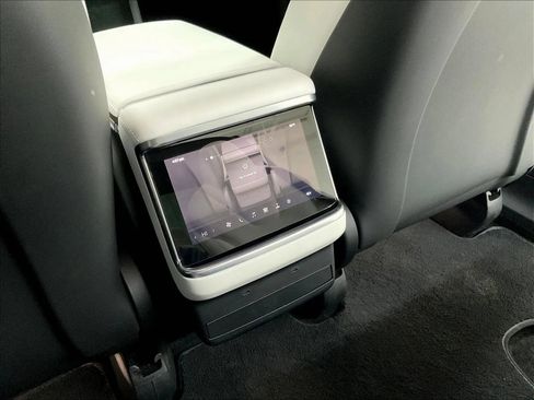 Used 2022 Tesla Model X AWD/4WD image 19