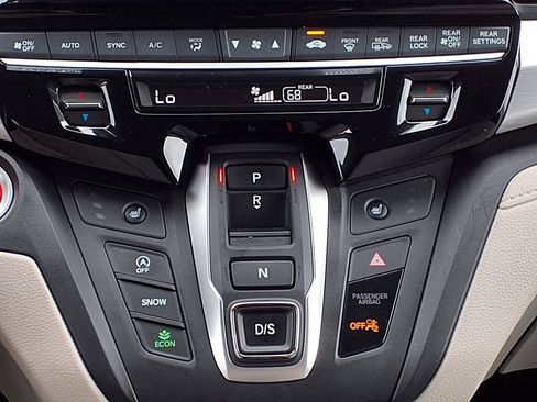 Used 2025 Honda Odyssey EX-L image 16