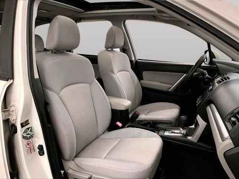 Used 2014 Subaru Forester 2.5i Premium w/ Popular Package #1 AWD/4WD image 7