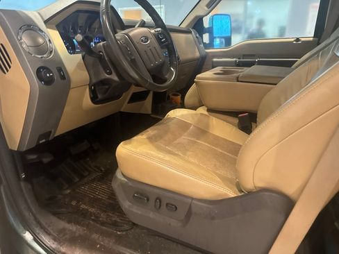 Used 2011 Ford F350 Lariat w/ Lariat Interior Pkg AWD/4WD image 9