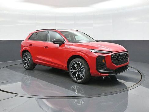 New 2026 Audi Q3 quattro 2.0T AWD/4WD image 1