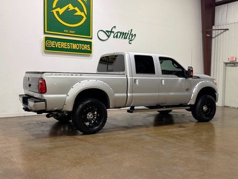 Used 2014 Ford F250 Platinum w/ FX4 Off-Road Package AWD/4WD image 8