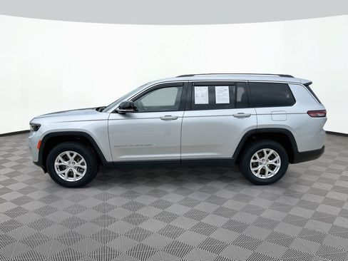 Used 2023 Jeep Grand Cherokee L Limited w/ Trailer Tow Group (B) AWD/4WD image 9