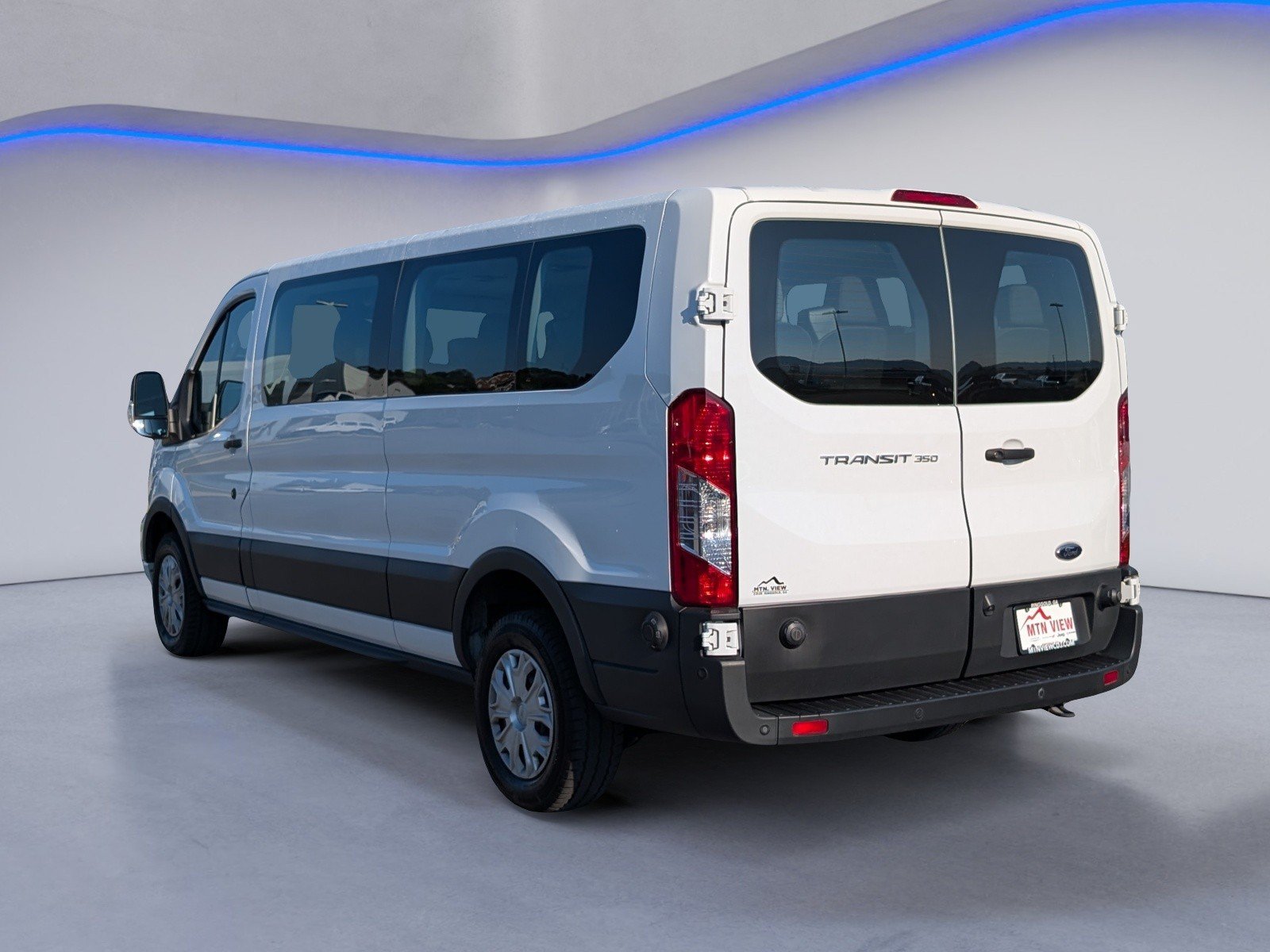 Used 2024 Ford Transit 350 XLT RWD image 7