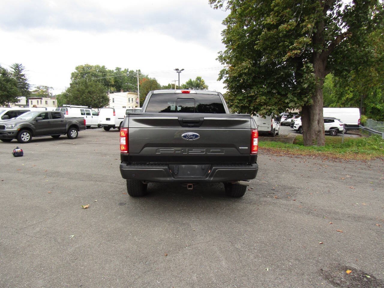 Used 2019 Ford F150 XLT w/ Equipment Group 302A Luxury AWD/4WD image 7