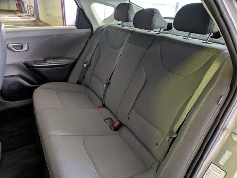 Used 2025 Kia K4 FWD image 24