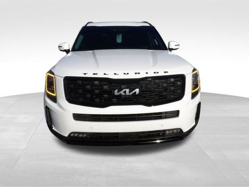 Used 2022 Kia Telluride SX w/ SX Prestige Package image 2