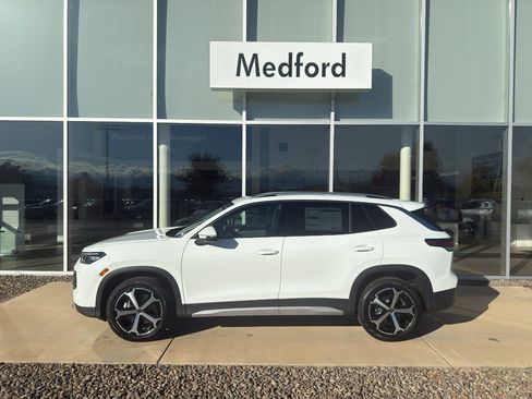 New 2026 Volkswagen Tiguan SE image 7