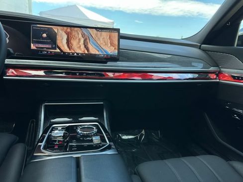 Used 2023 BMW 740i w/ Parking Assistance Package RWD image 21