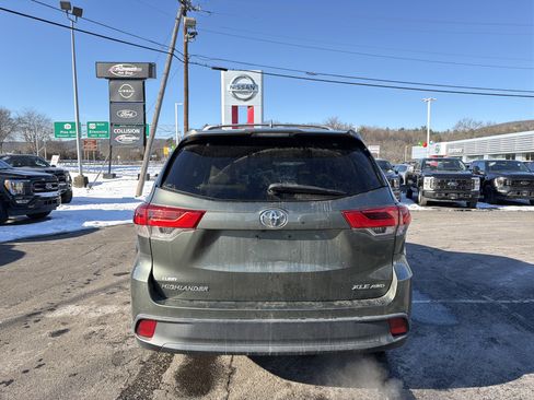 Used 2019 Toyota Highlander XLE image 7