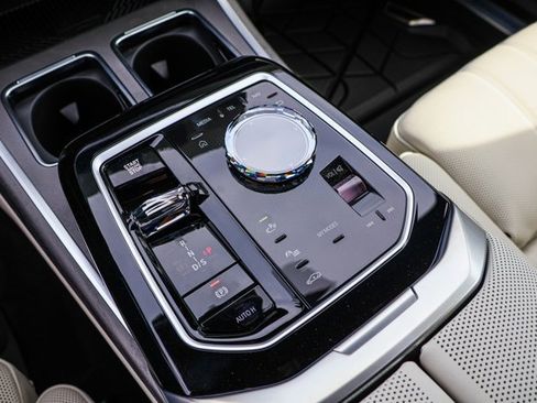 New 2026 BMW 760i xDrive image 18