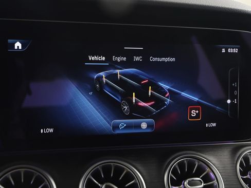 Used 2024 Mercedes-Benz AMG GT 63 image 59