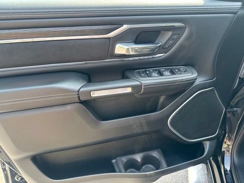 Used 2023 RAM 1500 Laramie AWD/4WD image 19