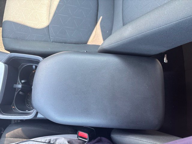 Used 2025 Toyota RAV4 XLE AWD/4WD image 17