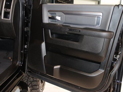 Used 2022 RAM 1500 Classic SLT image 52