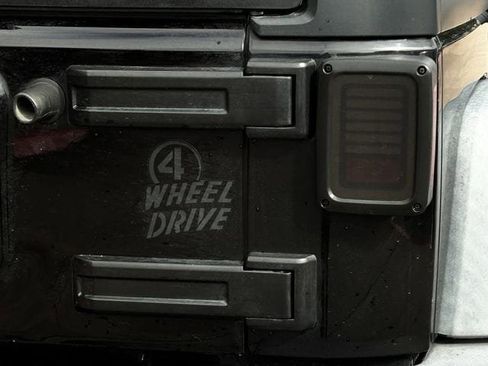 Used 2017 Jeep Wrangler Unlimited Sport image 7