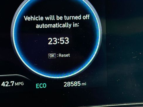 Used 2025 Hyundai Elantra Limited image 39