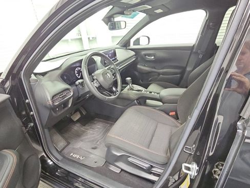 Used 2025 Honda HR-V Sport image 11