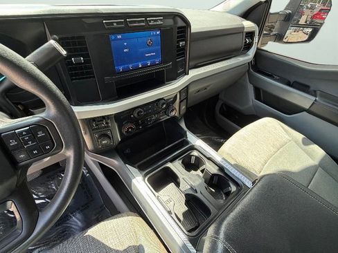 Used 2024 Ford F250 XLT w/ FX4 Off-Road Package AWD/4WD image 19