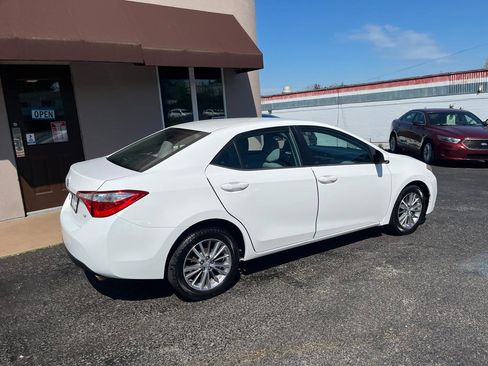 Used 2015 Toyota Corolla LE FWD image 5