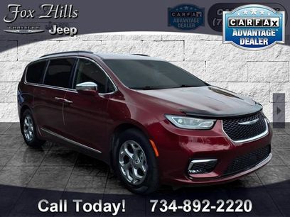 Used 2022 Chrysler Pacifica Limited