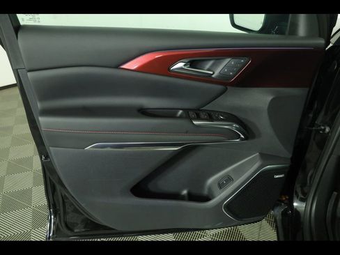 Used 2024 Chevrolet Traverse RS w/ LPO, Floor Liner Package AWD/4WD image 25
