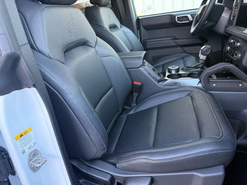 New 2025 Ford Bronco Badlands w/ Sasquatch Package image 8