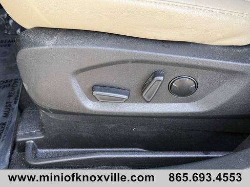 Used 2023 Ford Edge SEL w/ Convenience Package image 11