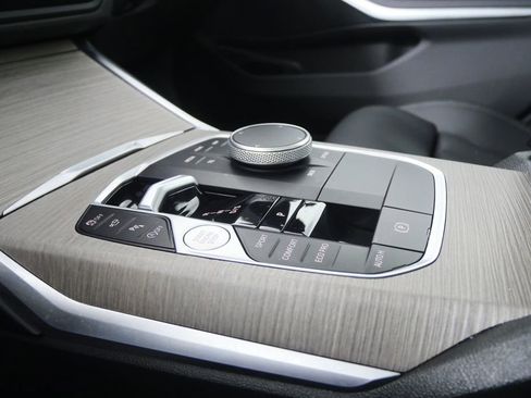 Certified 2025 BMW 330i xDrive 330i xDrive image 28