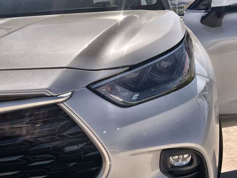 Used 2022 Toyota Highlander LE image 24